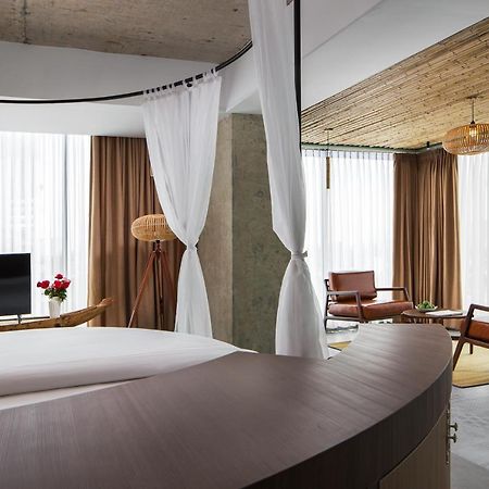 Cest La Vie Boutique Hotel Phnom Penh Exteriör bild
